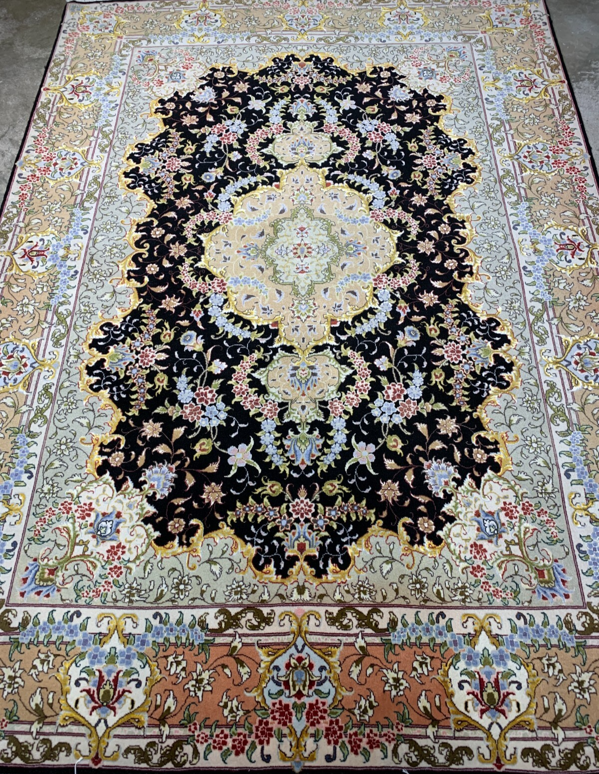 5'1"x7'1" Very Fine Hand-Knotted Wool & Silk Blend Tabrize Carpet - Area Rug