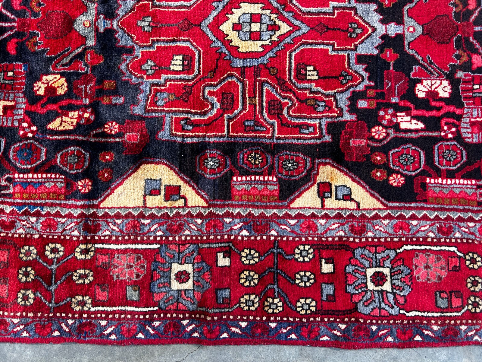 5'0" x 9'11" Hand-Knotted 100% Wool Pile Nahavande Area Rug - Carpet