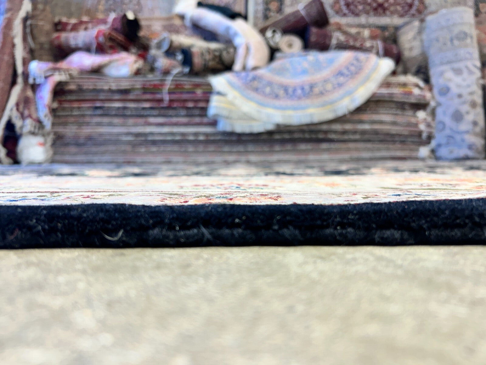 8'9"x11'6" Hand-Knotted Wool & Silk Blend Oriental Rug