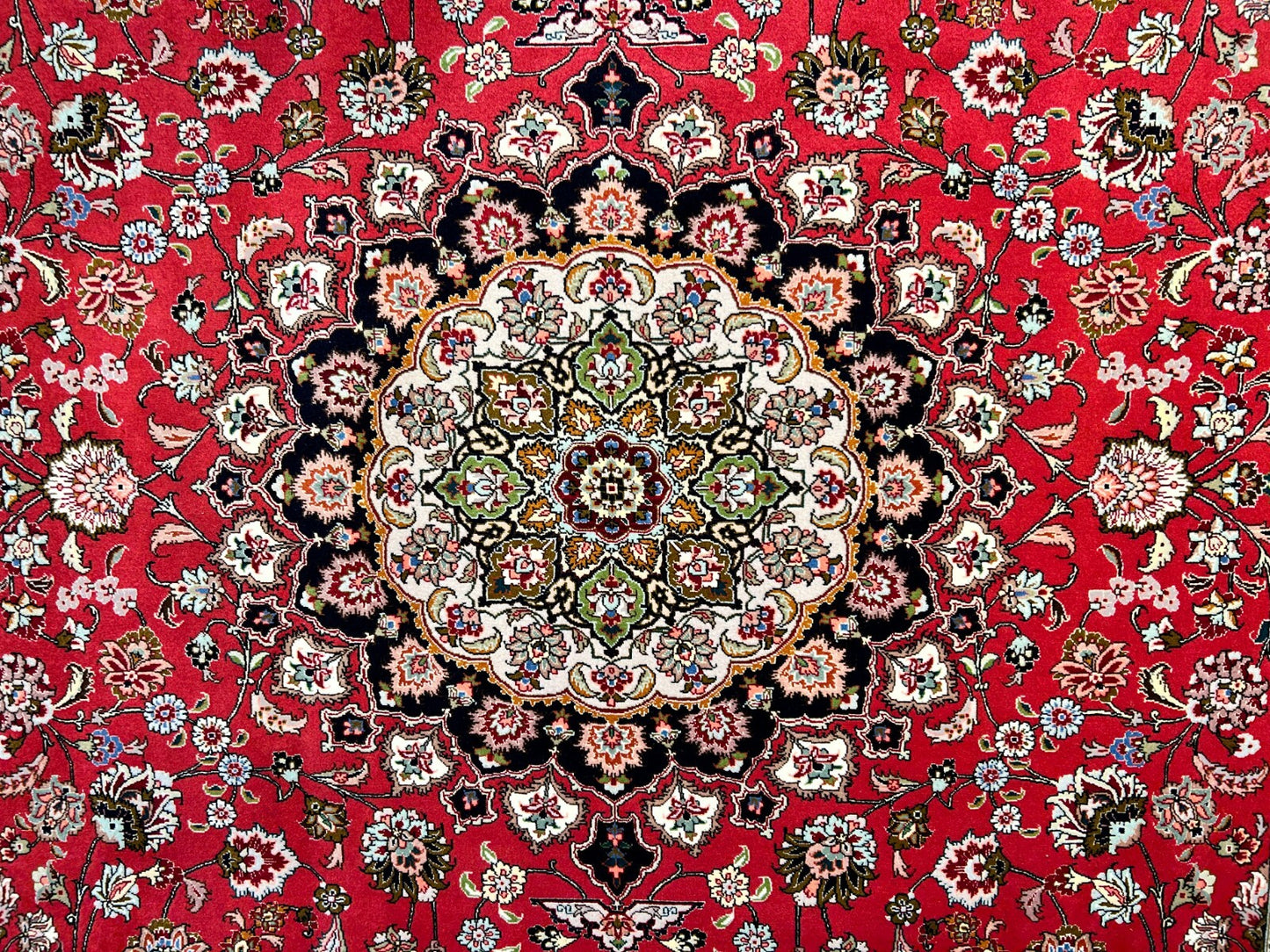 6'7"x9'10" Fine Hand-Knotted Wool & Silk Blend Tabrize Carpet - Area Rug