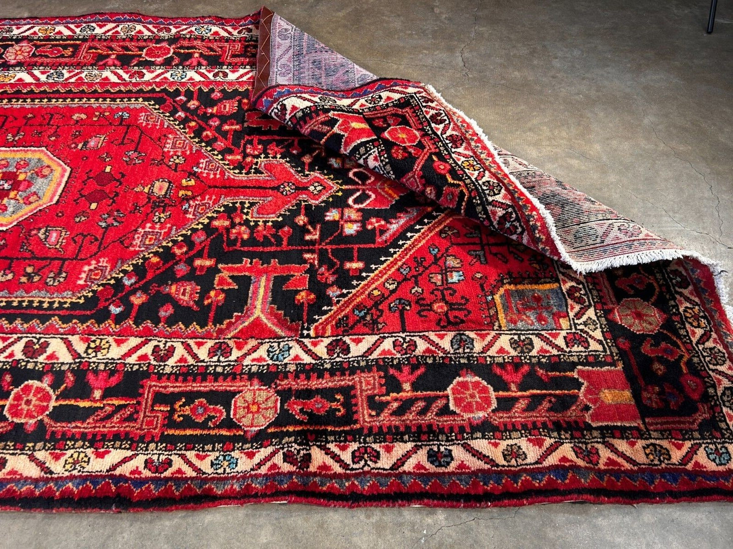 4'10" x 10'0" Hand-Knotted 100% Wool Pile Nahavande Area Rug - Carpet