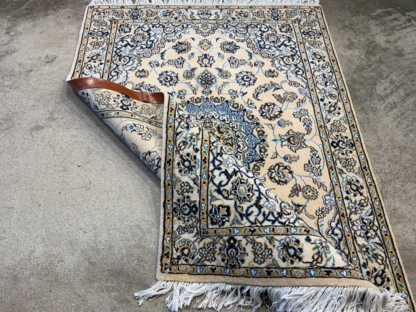 3'3"x4'9'' Very Fine Hand Knotted Silk & Wool Naine Area Rug - Carpet