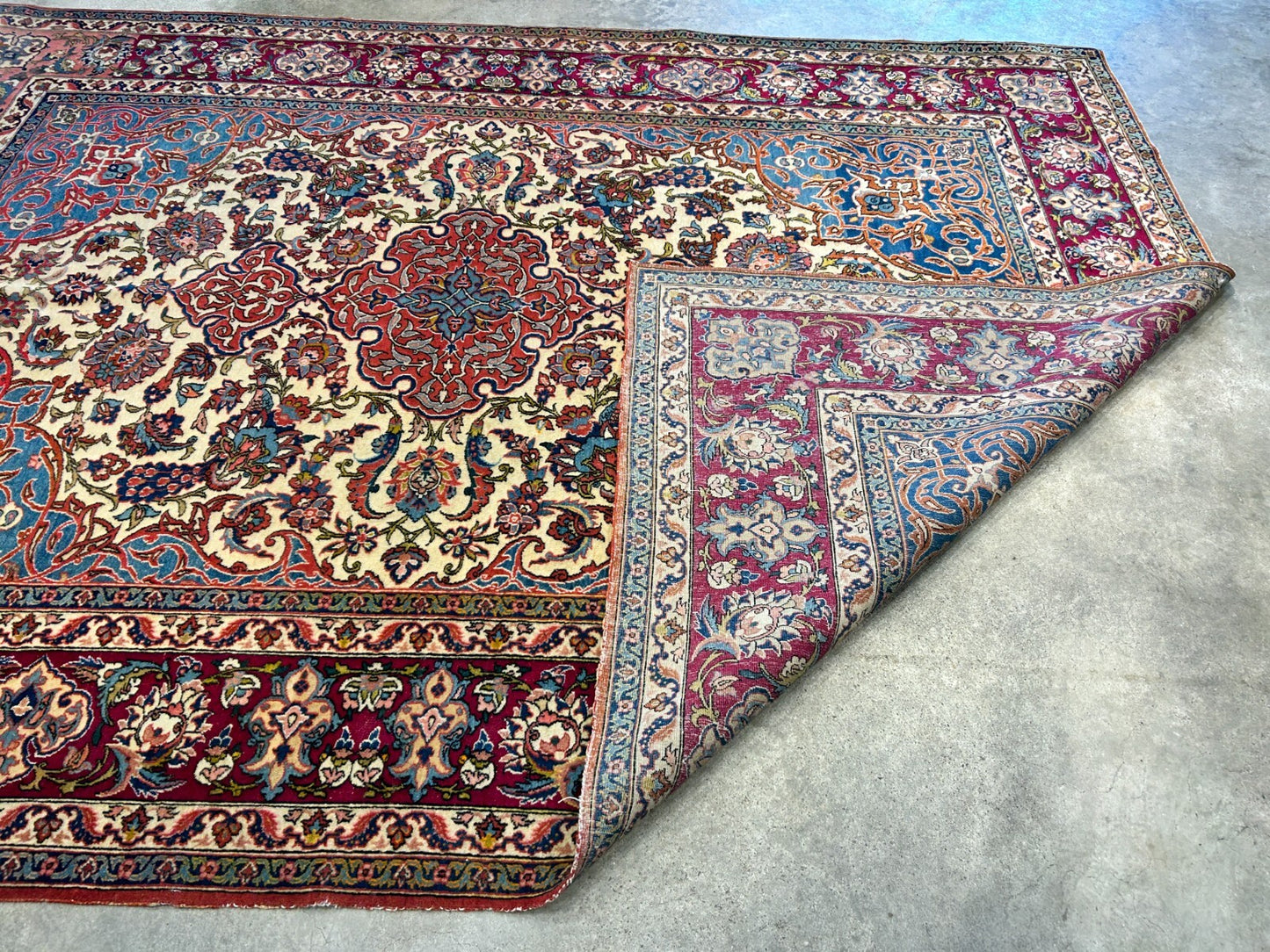 4'10"x6'7" Collector Antique Very Fine Hand-Knotted 100% Wool Isfahane Rug