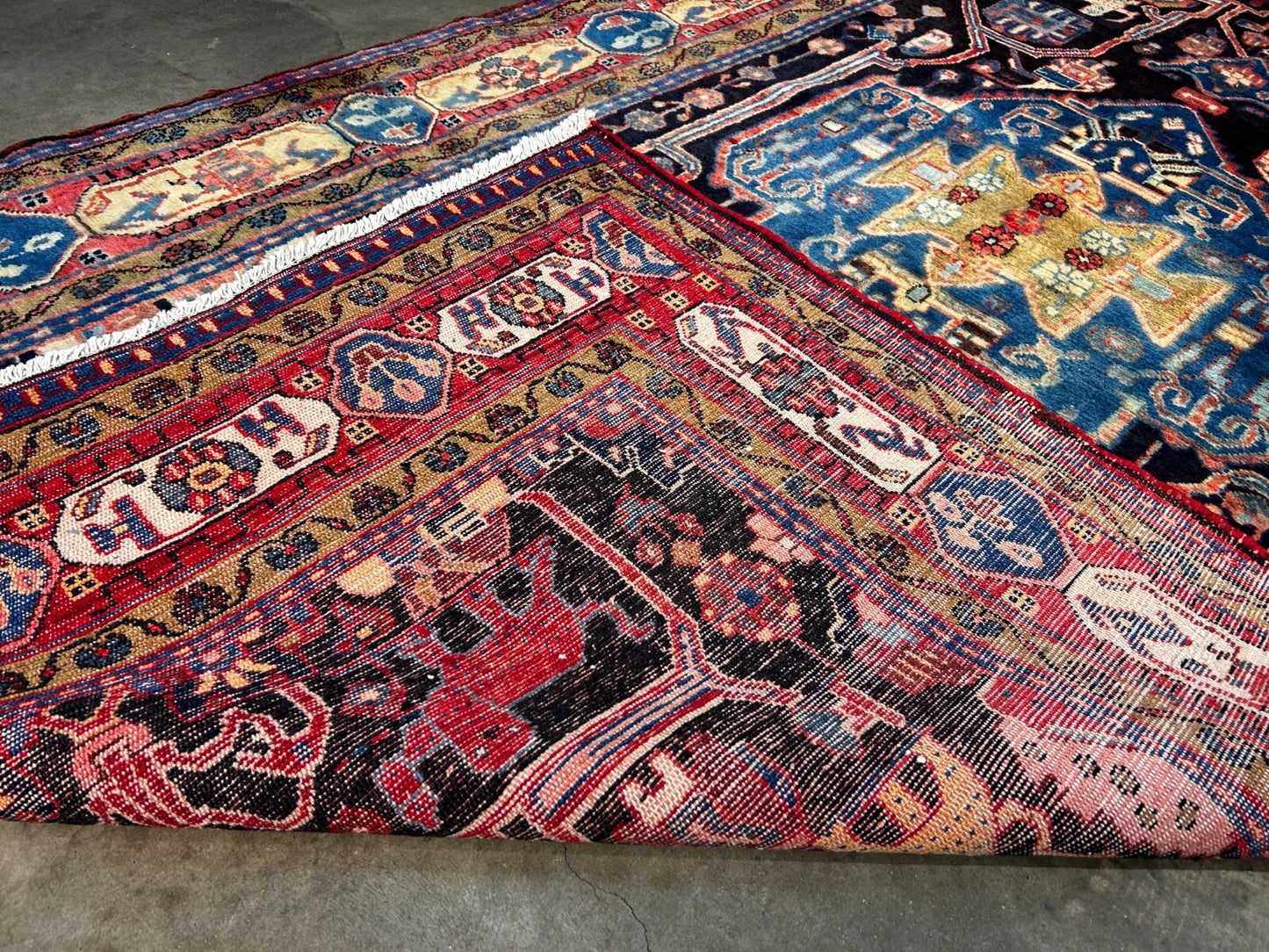 5'4" x 10'5" Hand-Knotted 100% Wool Pile Nahavande Area Rug