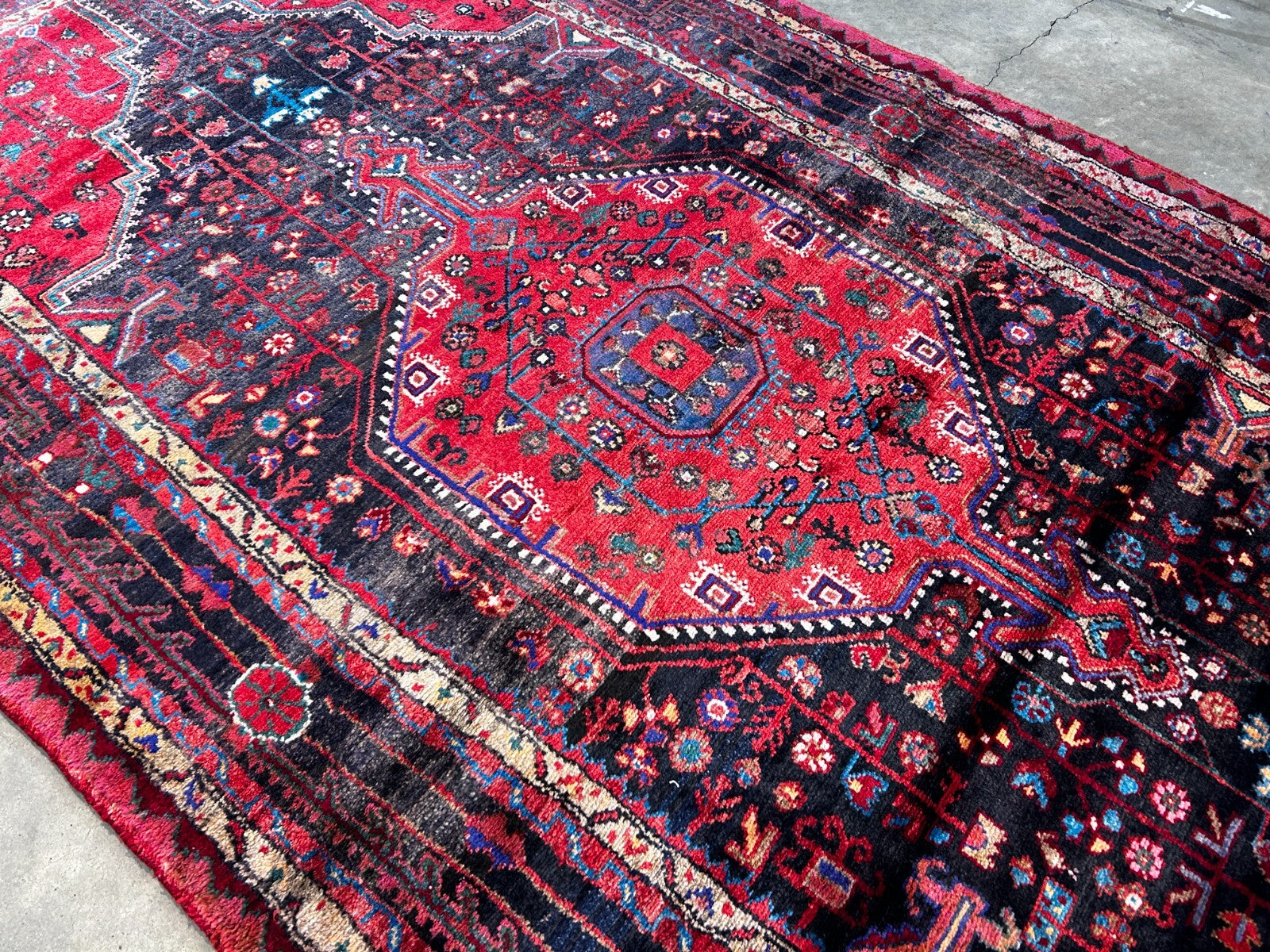 5'0" x 9'5" Hand-Knotted 100% Wool Pile Nahavande Area Rug - Carpet