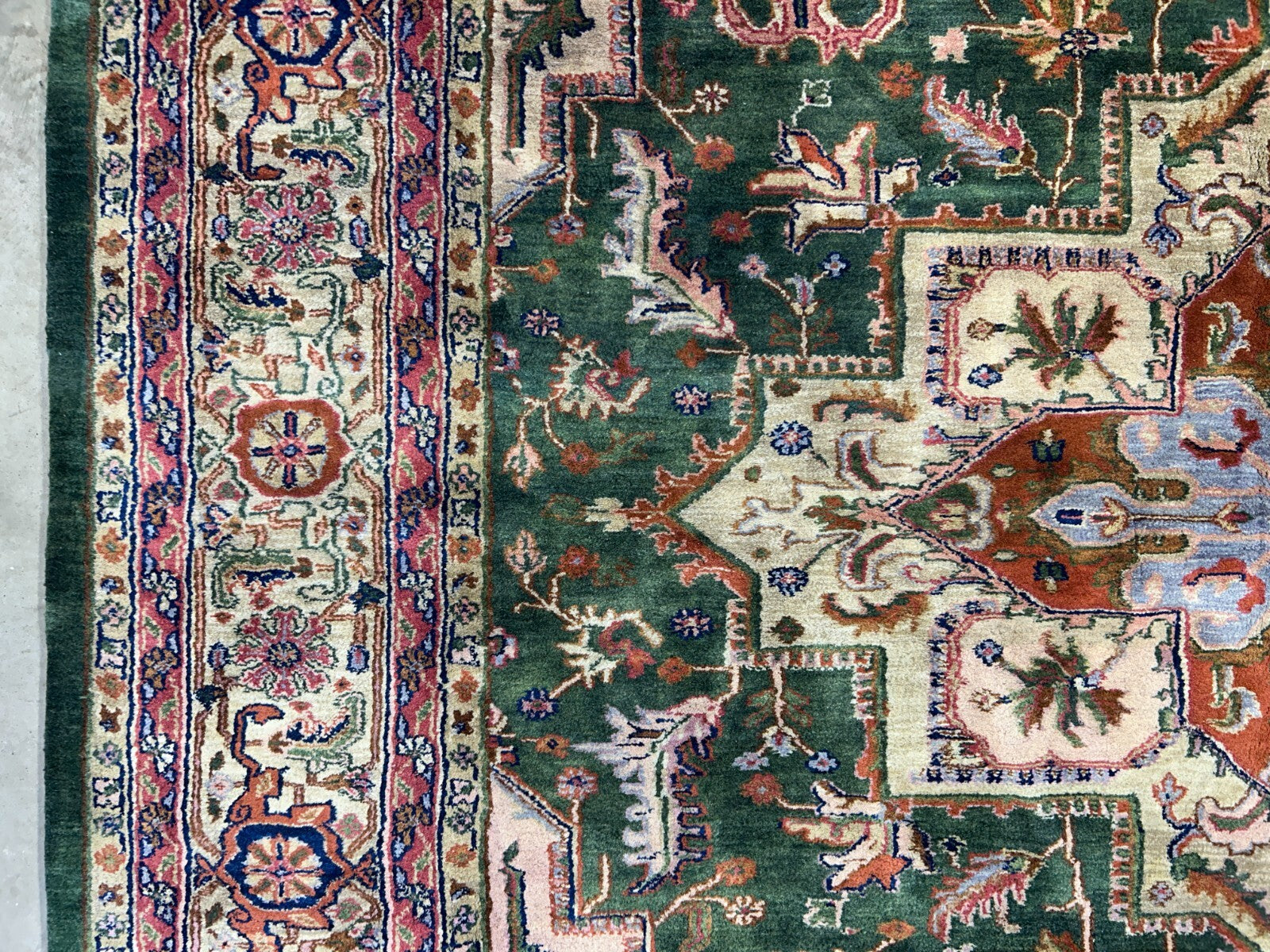 9'x12' Hand-Knotted 100% Wool Pile Herize Rug