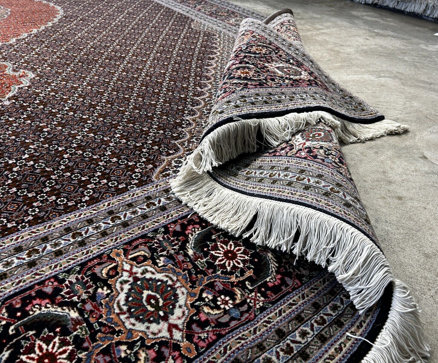 8'3"x11'5" Fine Hand-Knotted Wool & Silk Oriental Rug - Area Carpet