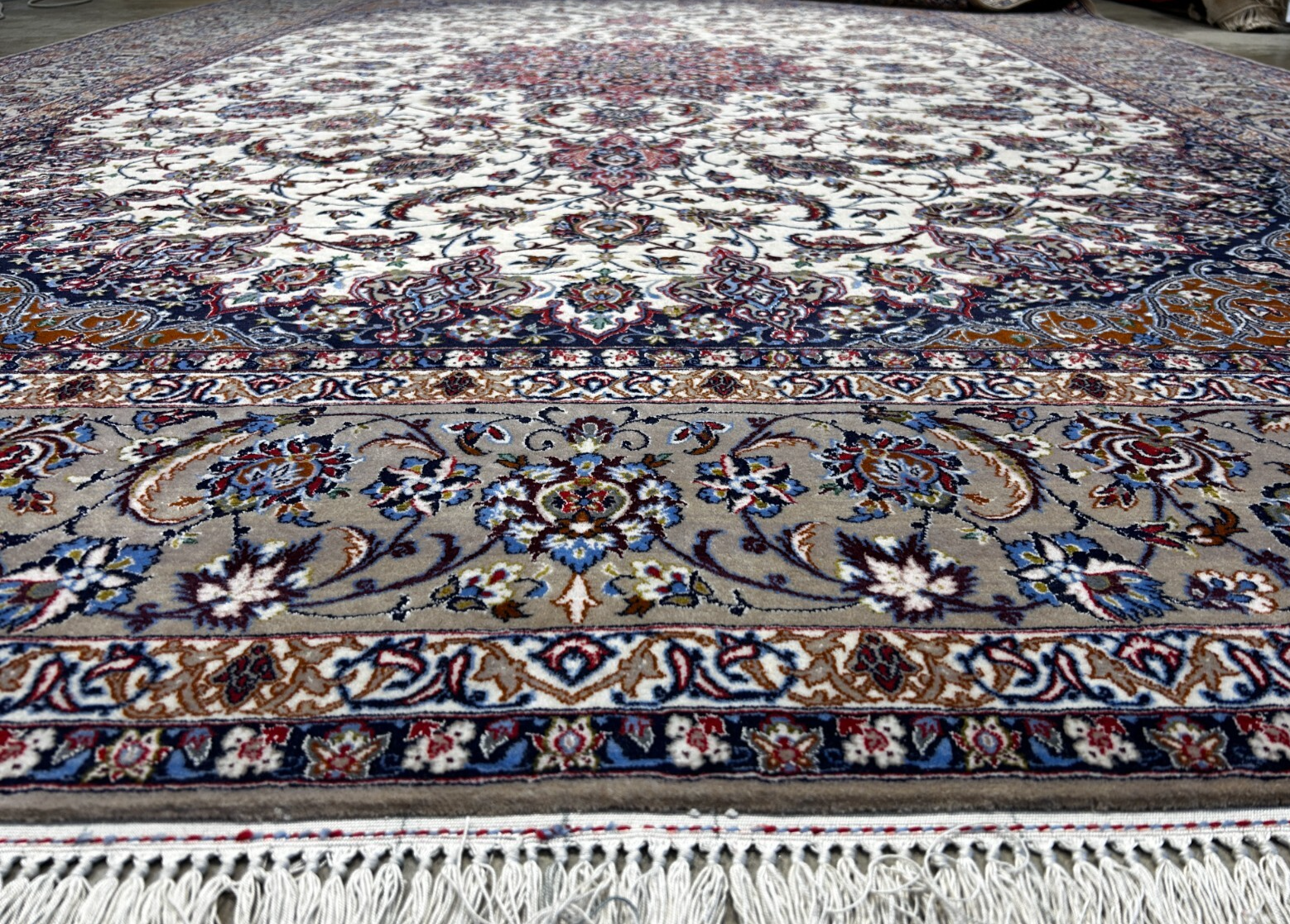 8'6"x12'1'' Very Fine Silk & Wool Isfahane Area Rug - Area Carpet