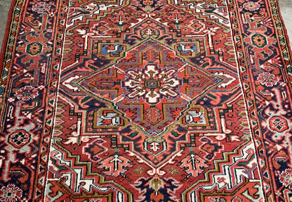 4'10" x 6'4" Fine Hand-Knotted 100% Wool Geometric Herize Area Rug - Carpet