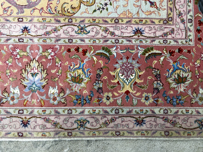 8'4"x11'3" Very Fine Hand-Knotted Wool & Silk Oriental Rug - Area Carpet