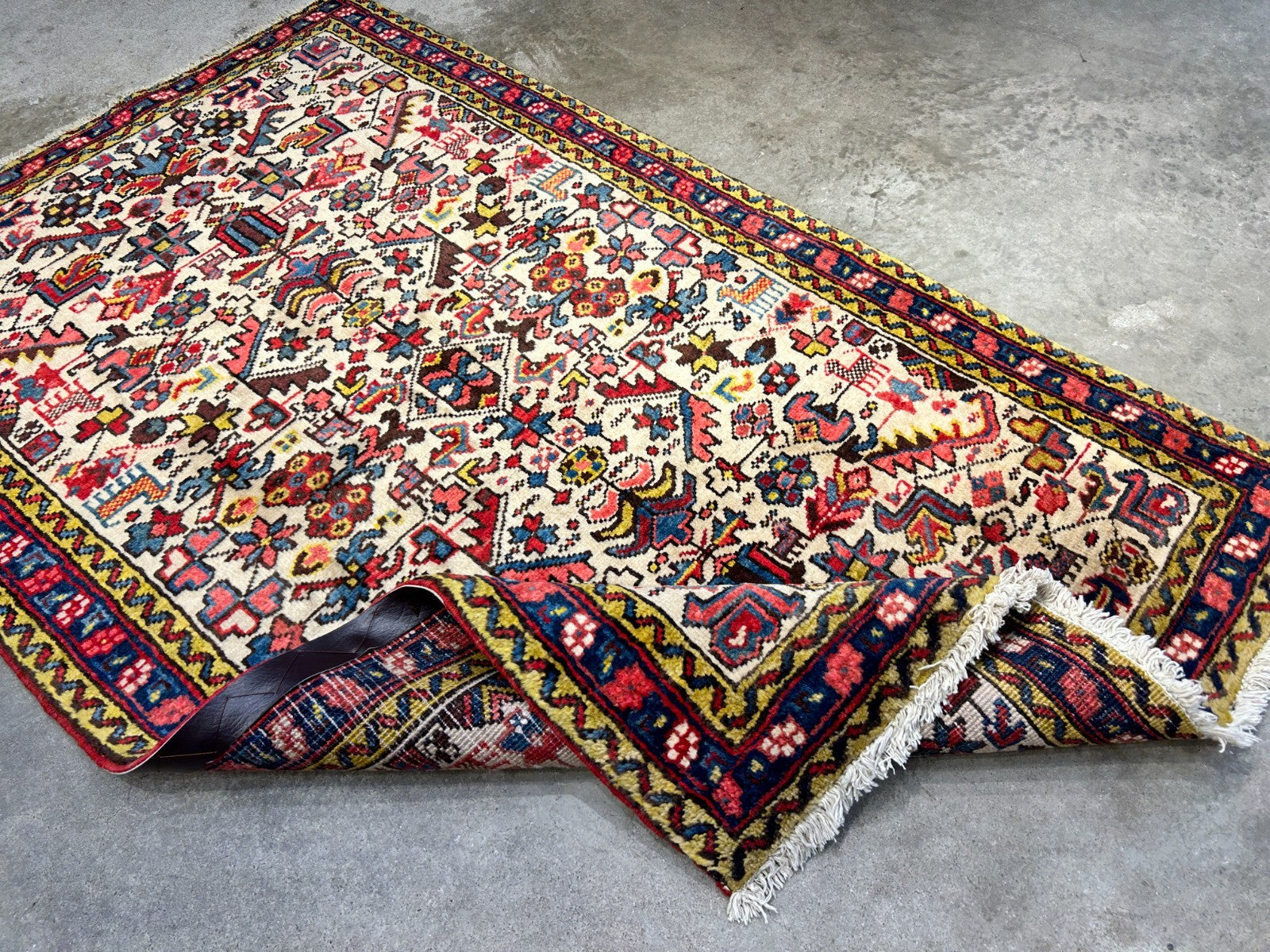 3'2"x5' Antique Hand-Knotted 100% Wool Pile Herize Bakhshayesh Rug