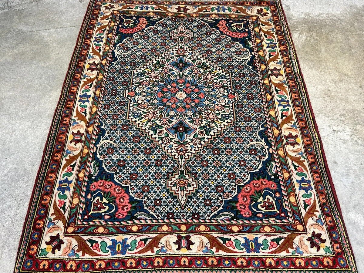 3'5"x5'2" Hand-Knotted 100% Lamb Wool Bakhtiarie Area Rug