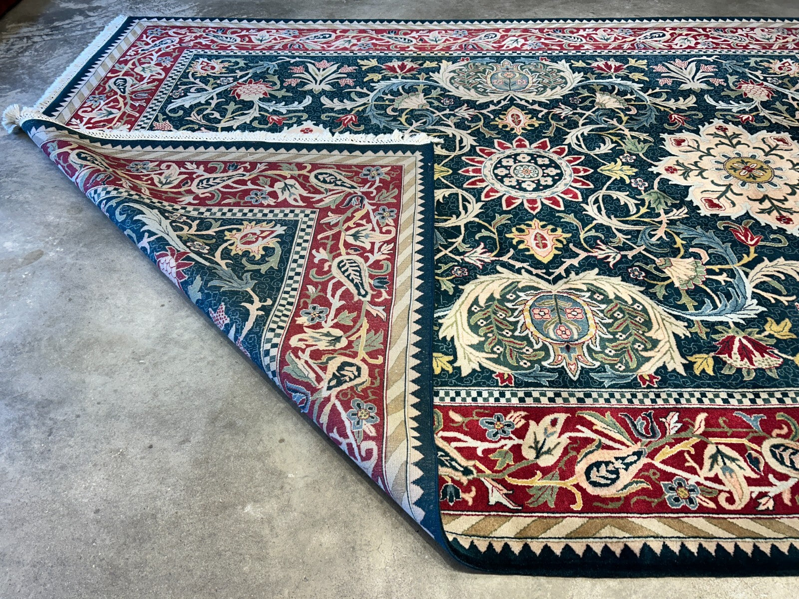 9'x12' Hand-Knotted 100% Wool Pile Oriental Rug