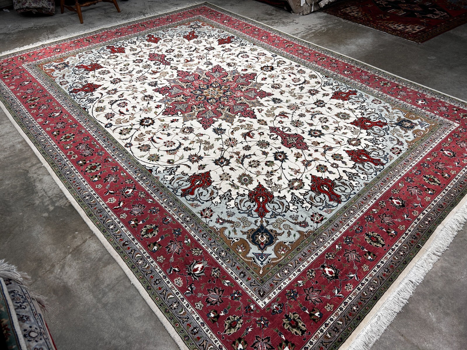 8'2"x11'5'' Very Fine Hand-Knotted Silk & Wool Tabrize Area Rug - Carpet