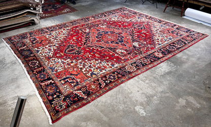 8'2" x 11'1'' Hand-Knotted 100% Wool Pile Herize Area Rug