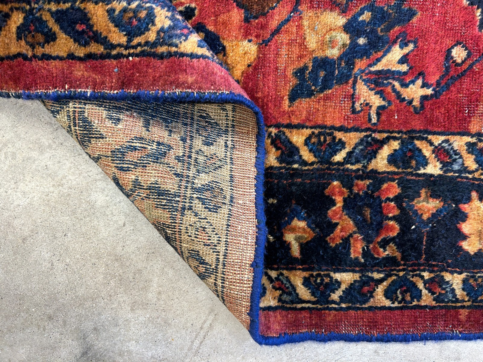 4'10"x6'6" Antique Hand-Knotted 100% Wool Pile Sarouke Area Rug - Carpet