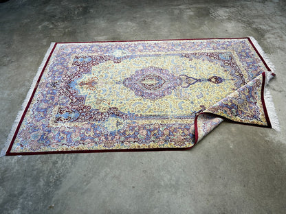 5'4"x8'2" Exquisite Extra-Fine Hand-Knotted 100% Silk Qume Carpet - Area Rug