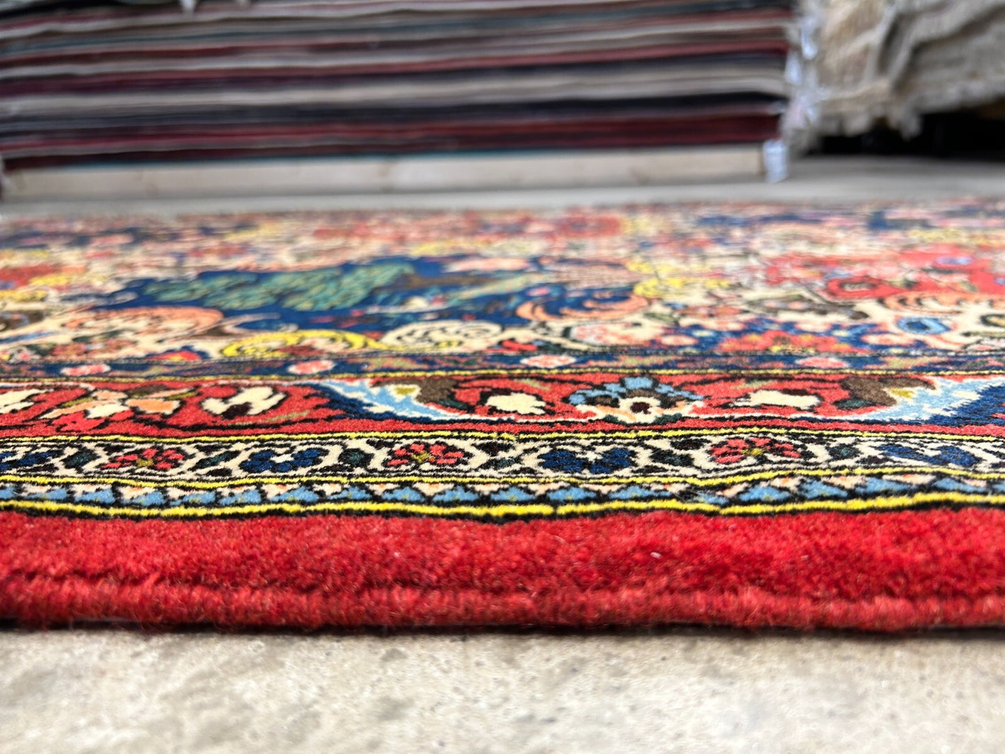 3'5"x5'2" Hand-Knotted 100% Lamb Wool Bakhtiarie Carpet - Area Rug