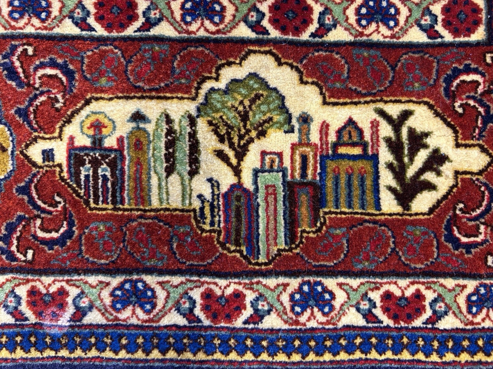 4'2”x 6'0" Antique Hand-Knotted 100% Lamb Wool Carpet - Kashane Area Rug