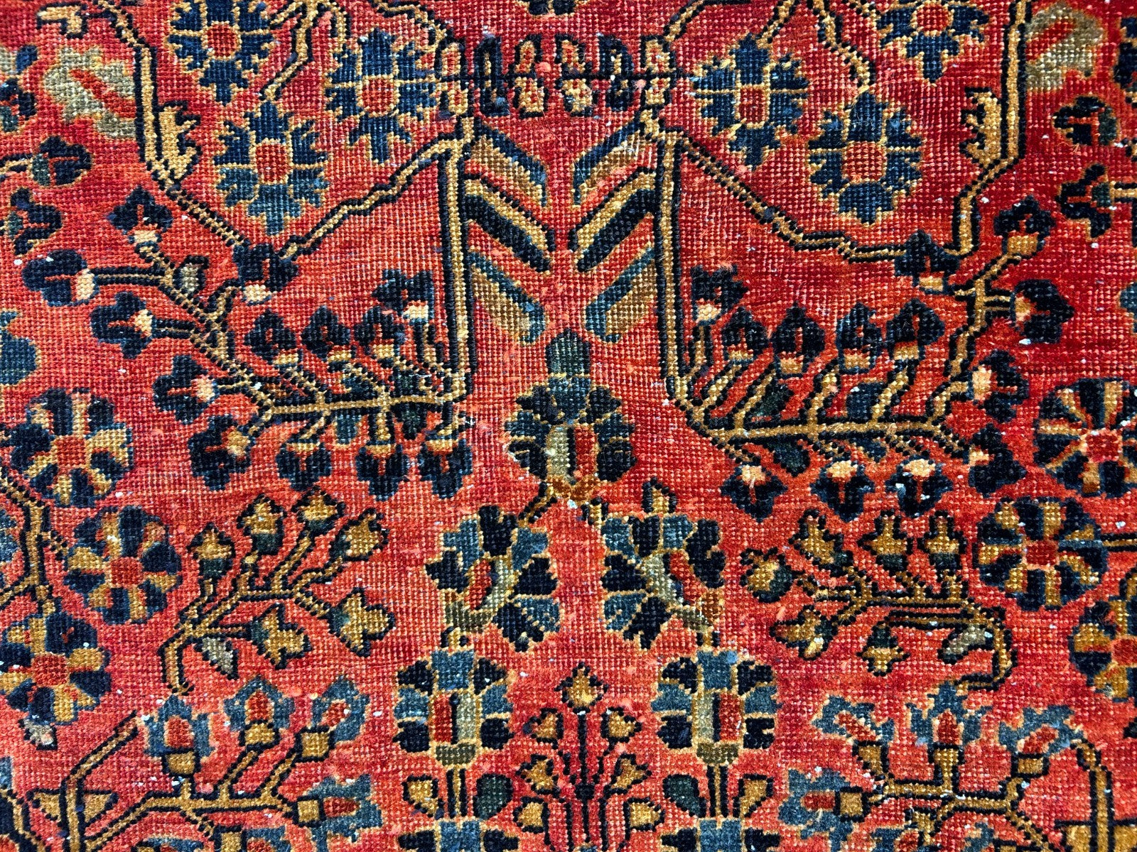 4'3"x6'9" Antique Hand-Knotted 100% Wool Pile Sarouke Area Rug - Carpet