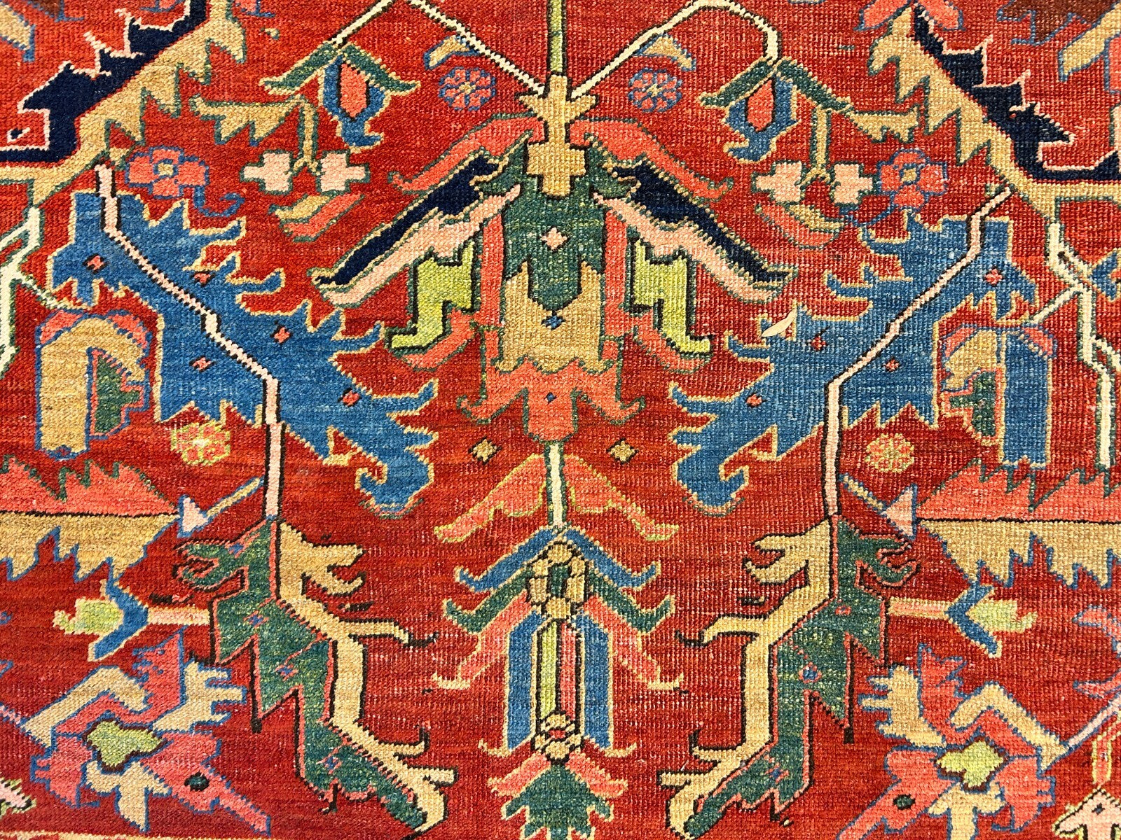 Collector Item - 9'x12'4" Antique Fine Wool Herize Serapy Hand-Knotted Rug