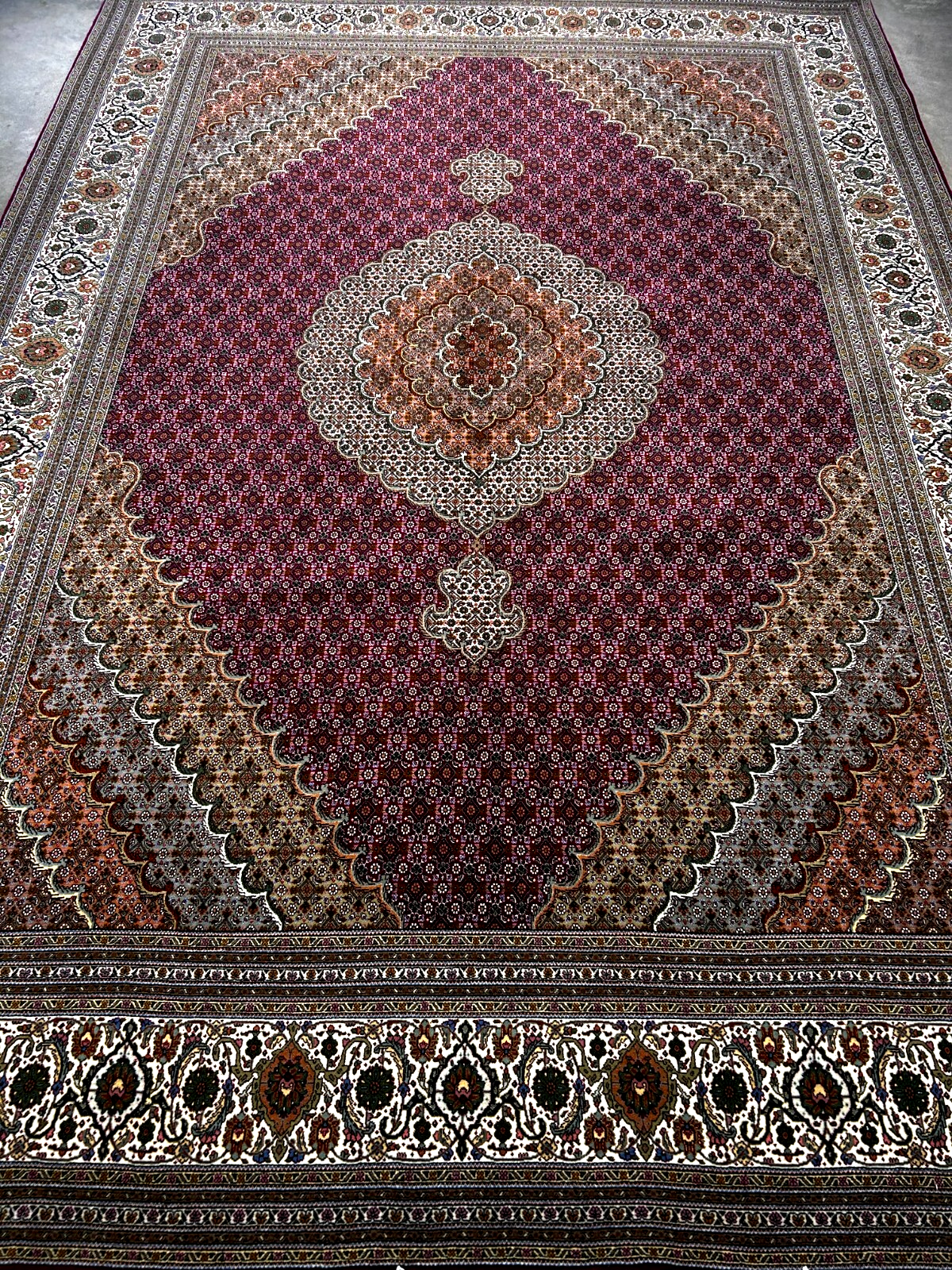 8'2"x11'10" Fine Hand-Knotted Silk & Wool Tabrize Fish Style Rug