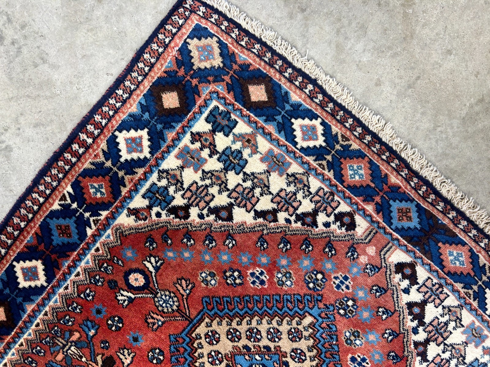 3'2"x5' Hand-Knotted 100% Wool Pile Yalamehe Rug