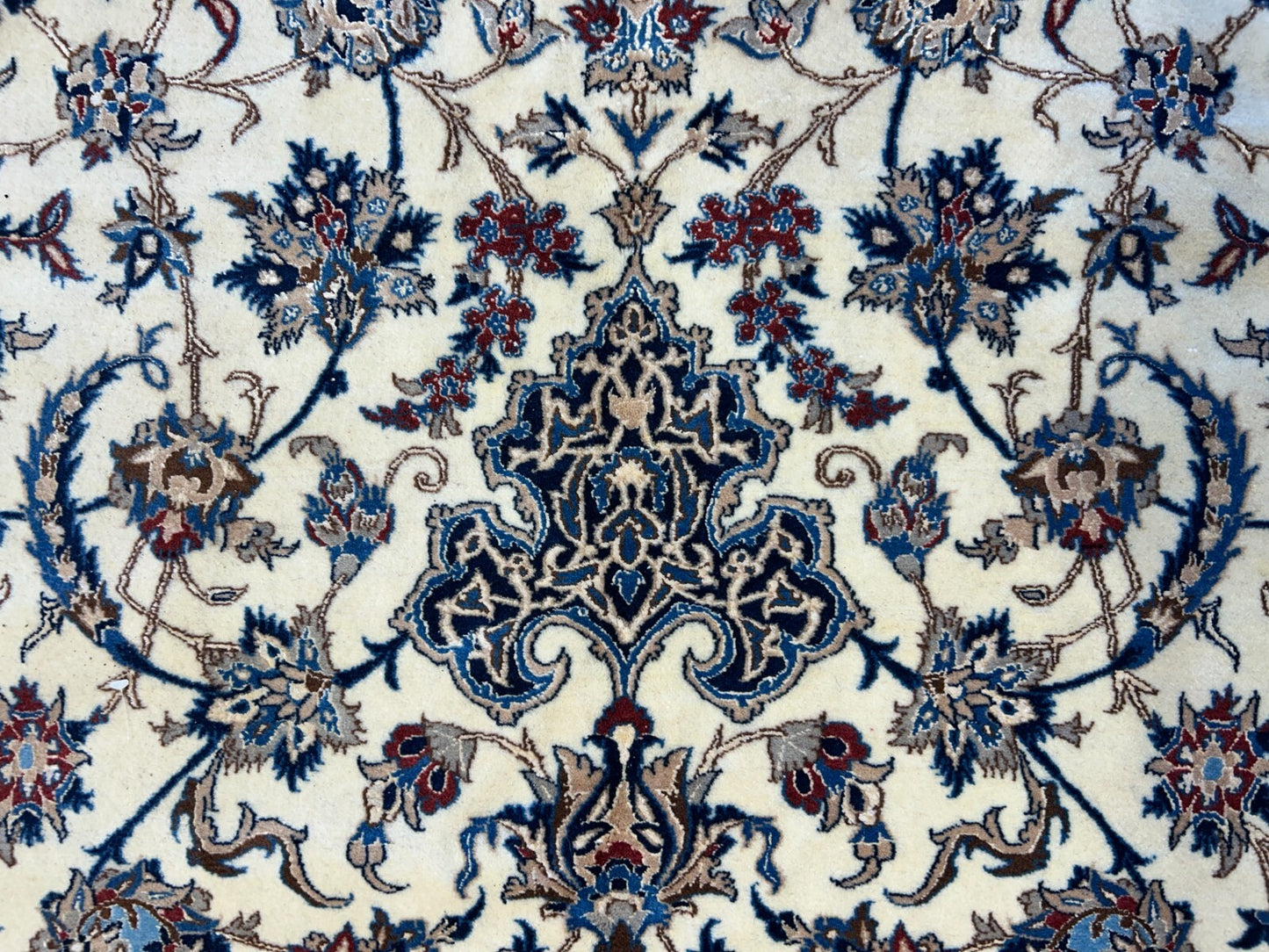 10'3"x14'1" Extra Fine Hand-Knotted Wool & Silk Naine Rug