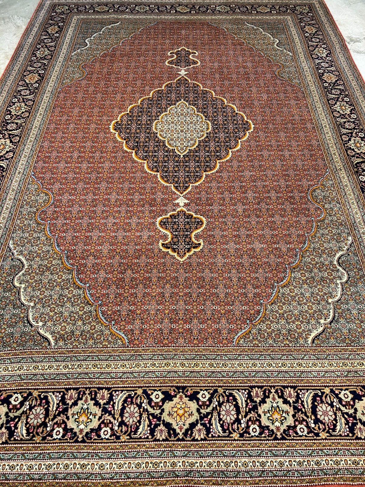 6'8"x10'1" Fine Hand-Knotted Wool & Silk Blend Tabrize Mahi Carpet - Area Rug