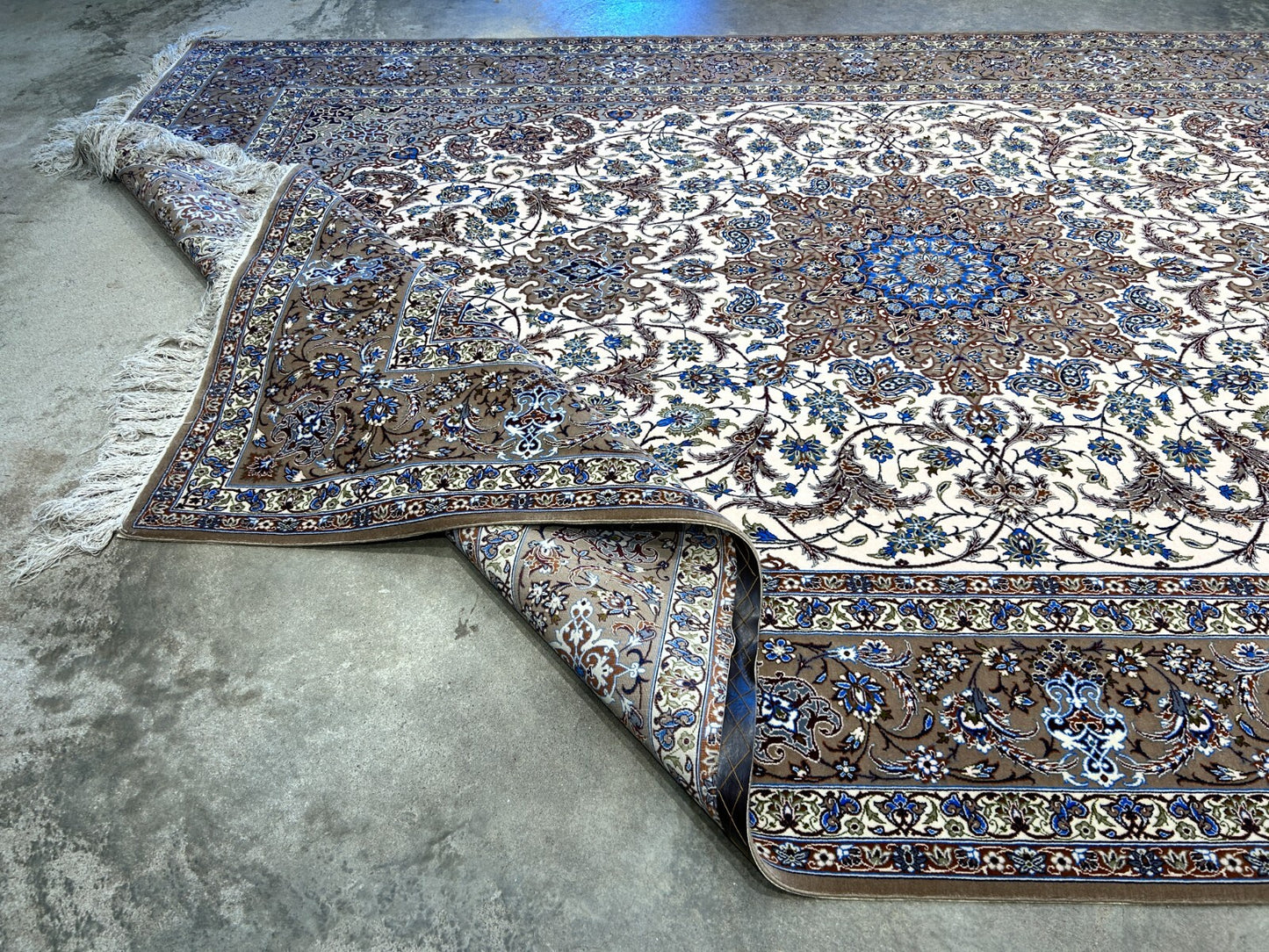 6'9"x10'6" Very Fine Hand-Knotted Wool & Silk Isfahane Rug - Area Carpet