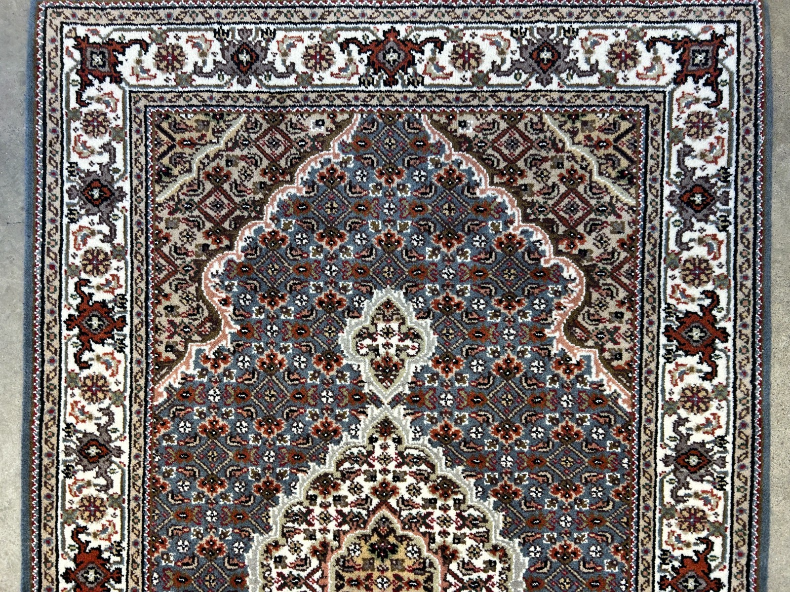 3'1"x4'10" Hand-Knotted Wool & Silk Pile Tabrize Mahi Rug