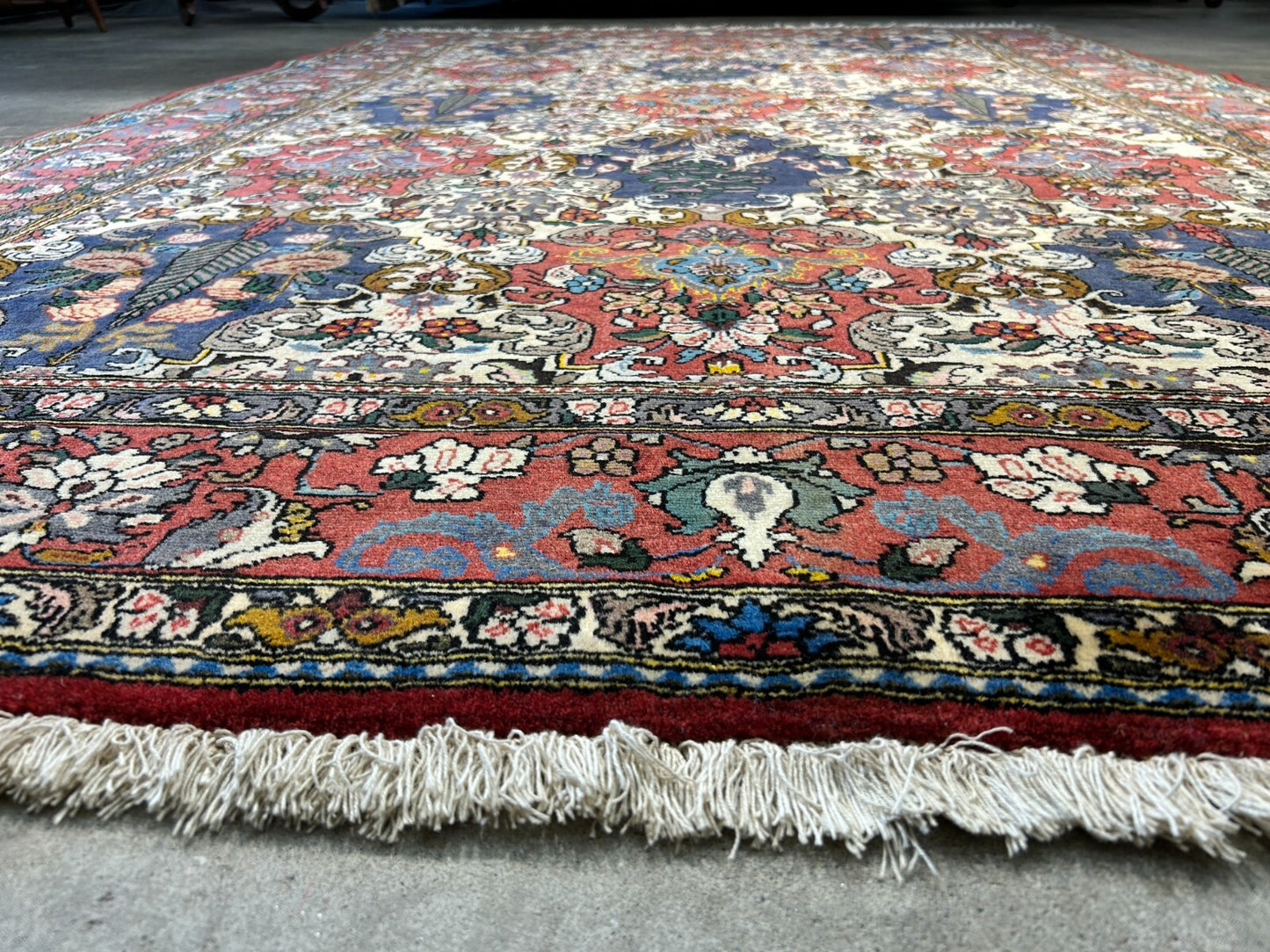6'7"x10'4" Hand-Knotted 100% Lamb Wool Bakhtiarie Carpet - Area Rug