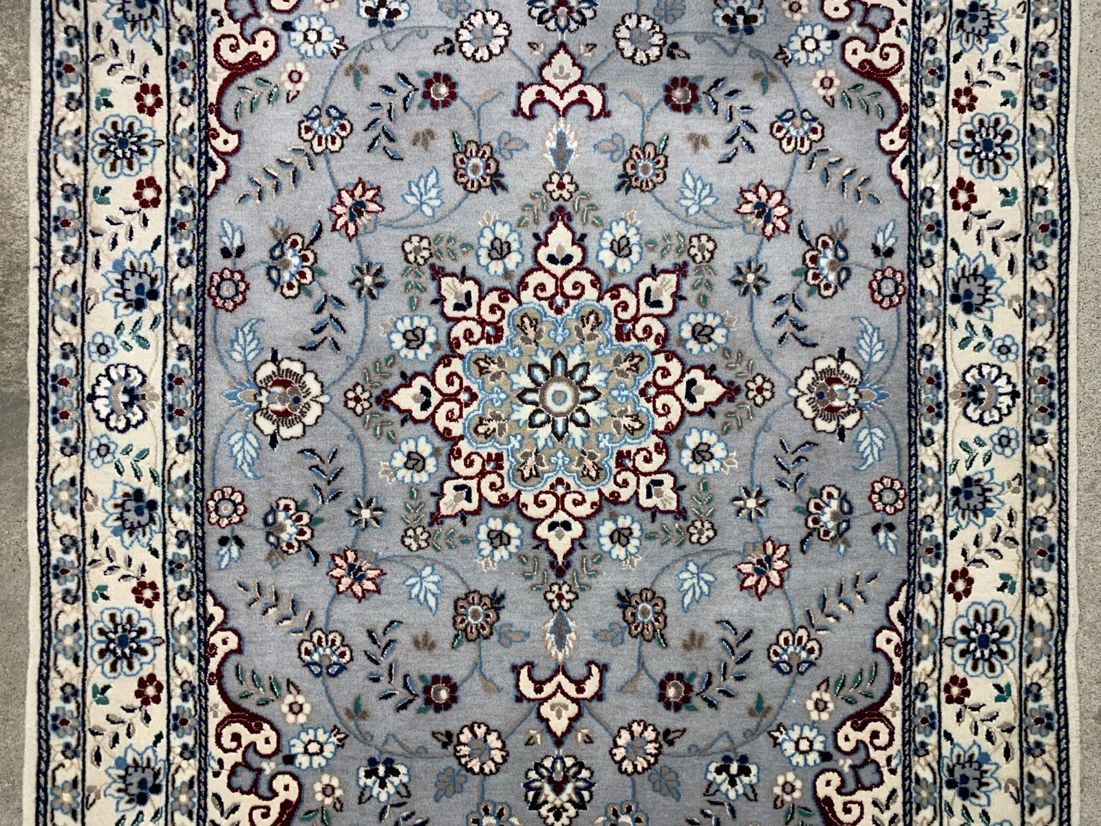 2'10"x4'0'' Hand-Knotted Very Fine Silk & Wool Naine Area Rug