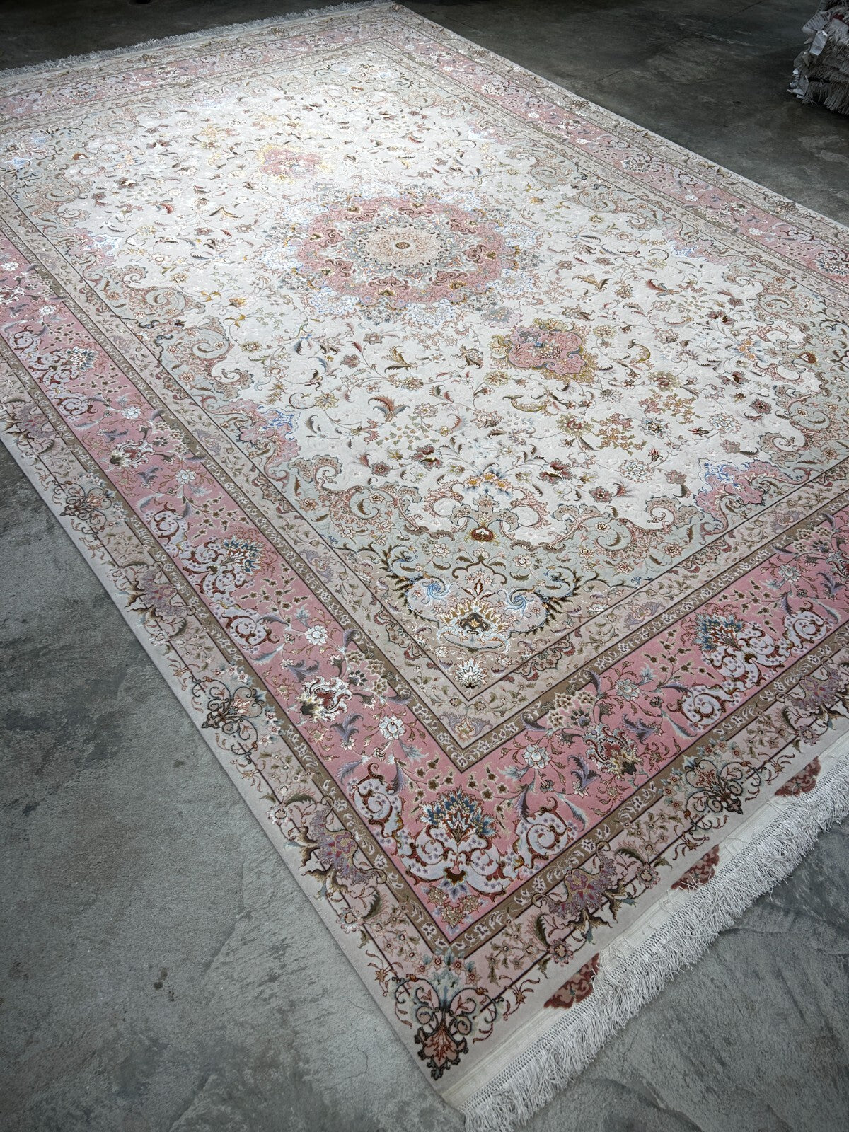 8'2"x11'8" Extra Fine 80-Raj Hand-Knotted Wool & Silk Tabrize Rug