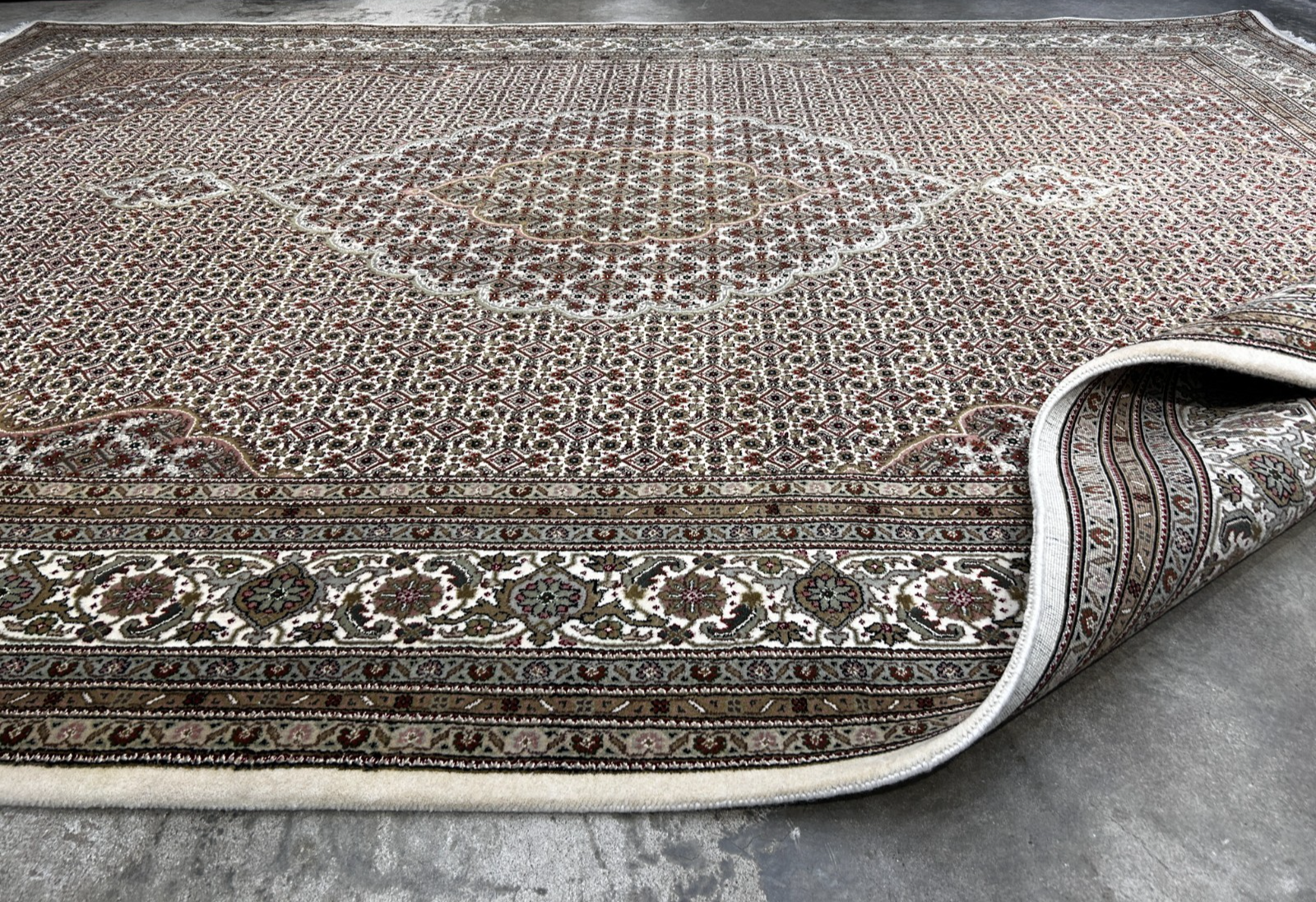 8'3"x11'4'' Hand-Knotted  100% Wool Pile Tabrize Mahi Area Rug