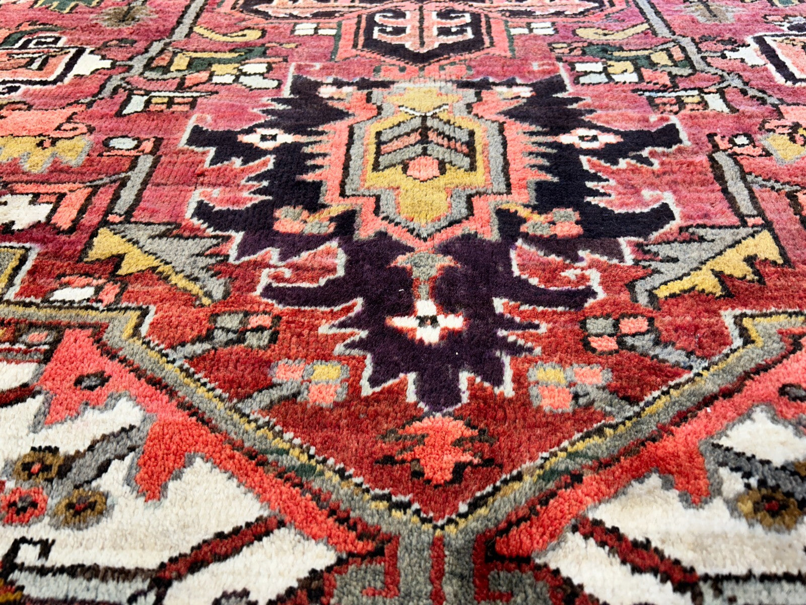 9'7"x12'8" Hand-Knotted 100% Lamb Wool Herize Carpet - Area Rug