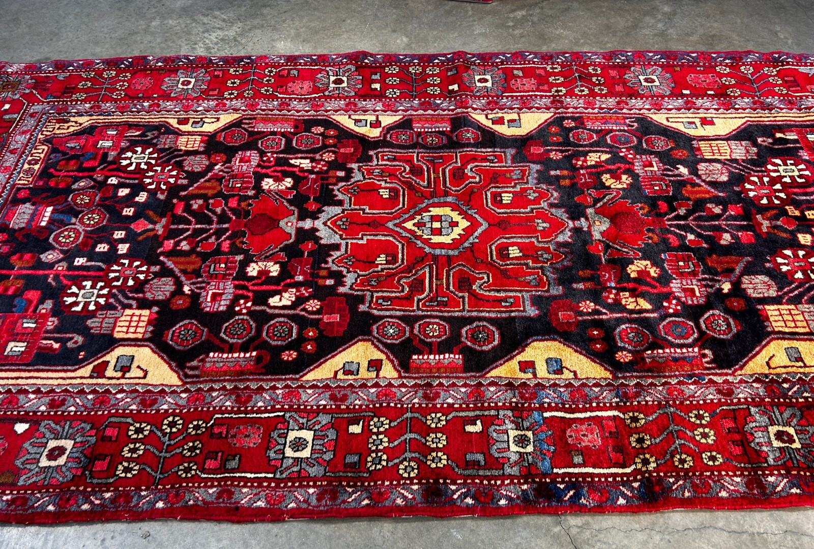 5'0" x 9'11" Hand-Knotted 100% Wool Pile Nahavande Area Rug - Carpet