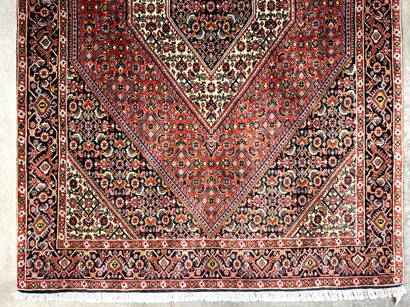 3'8"x5'8" Hand-Knotted 100% Wool Bidjare Carpet - Area Rug