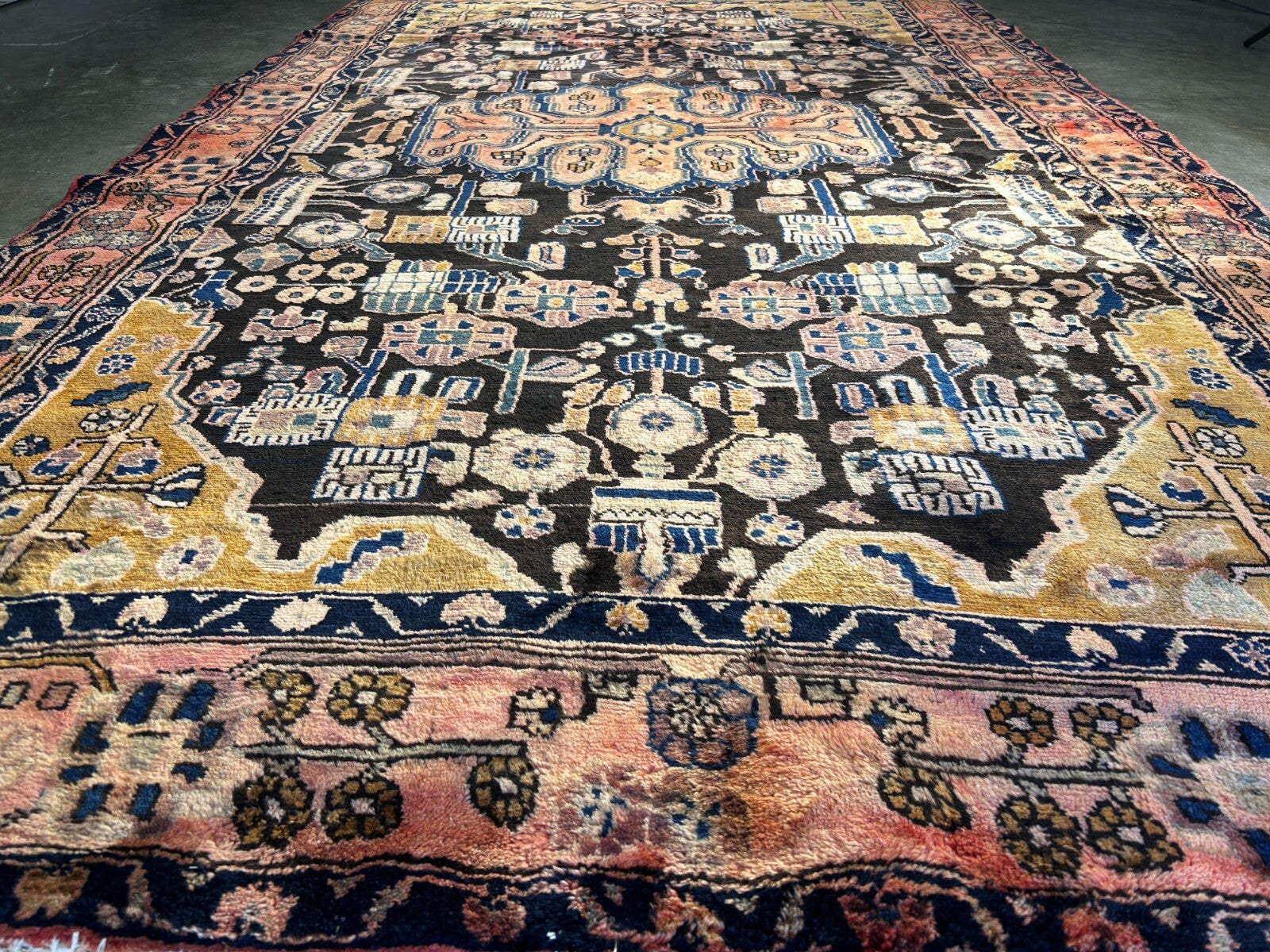5'6" x 9'5" Hand-Knotted 100% Wool Pile Nahavande Area Rug - Carpet
