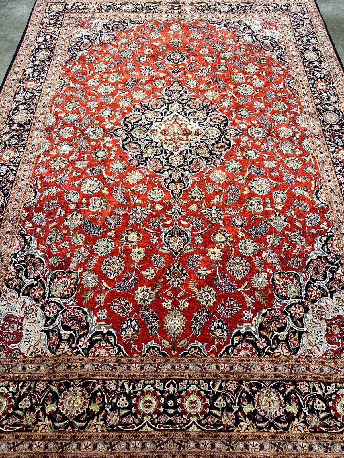 6'10"x9'9" Exquisite Hand-Knotted 100% Silk Kashane Rug