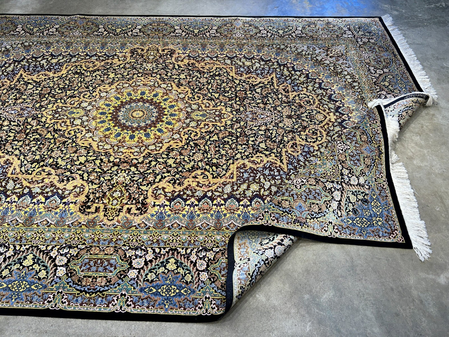 6'5"x9'10" Exquisite Hand-Knotted 100% Silk Qume Rug