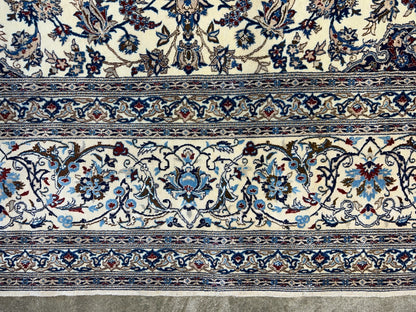 10'3"x14'1" Extra Fine Hand-Knotted Wool & Silk Naine Rug