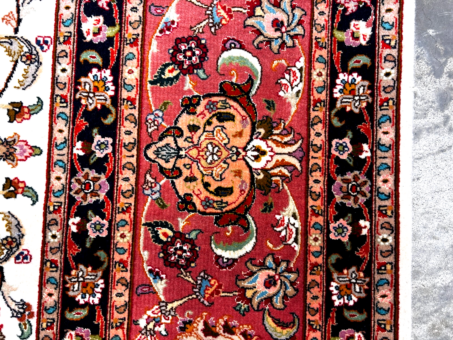 8'3"x11'3" Fine Hand-Knotted Wool & Silk Tabrize Rug