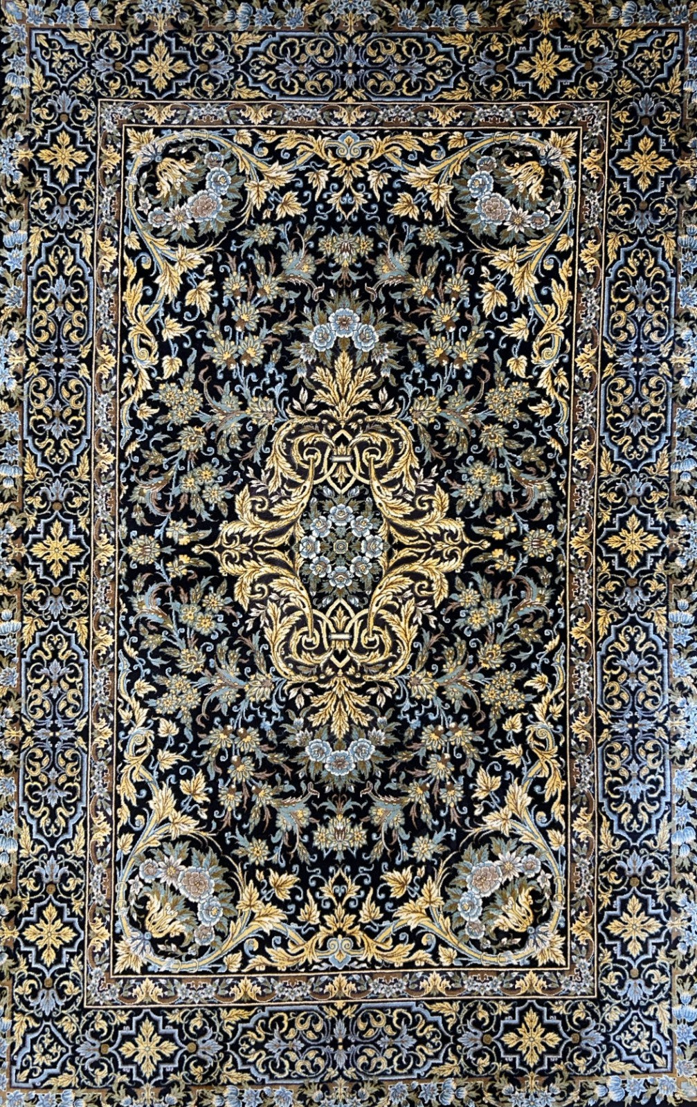 3'4"x5'2" Exquisite Extra-Fine Hand-Knotted 100% Silk Qume Area Rug