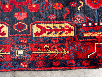 5'4" x 9'7" Hand-Knotted 100% Wool Pile Nahavande Area Rug