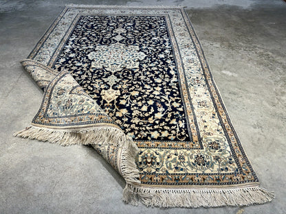 Collector Item - Very Fine 4'2"x6'3" Antique Hand-Knotted 100% Wool Naine Rug