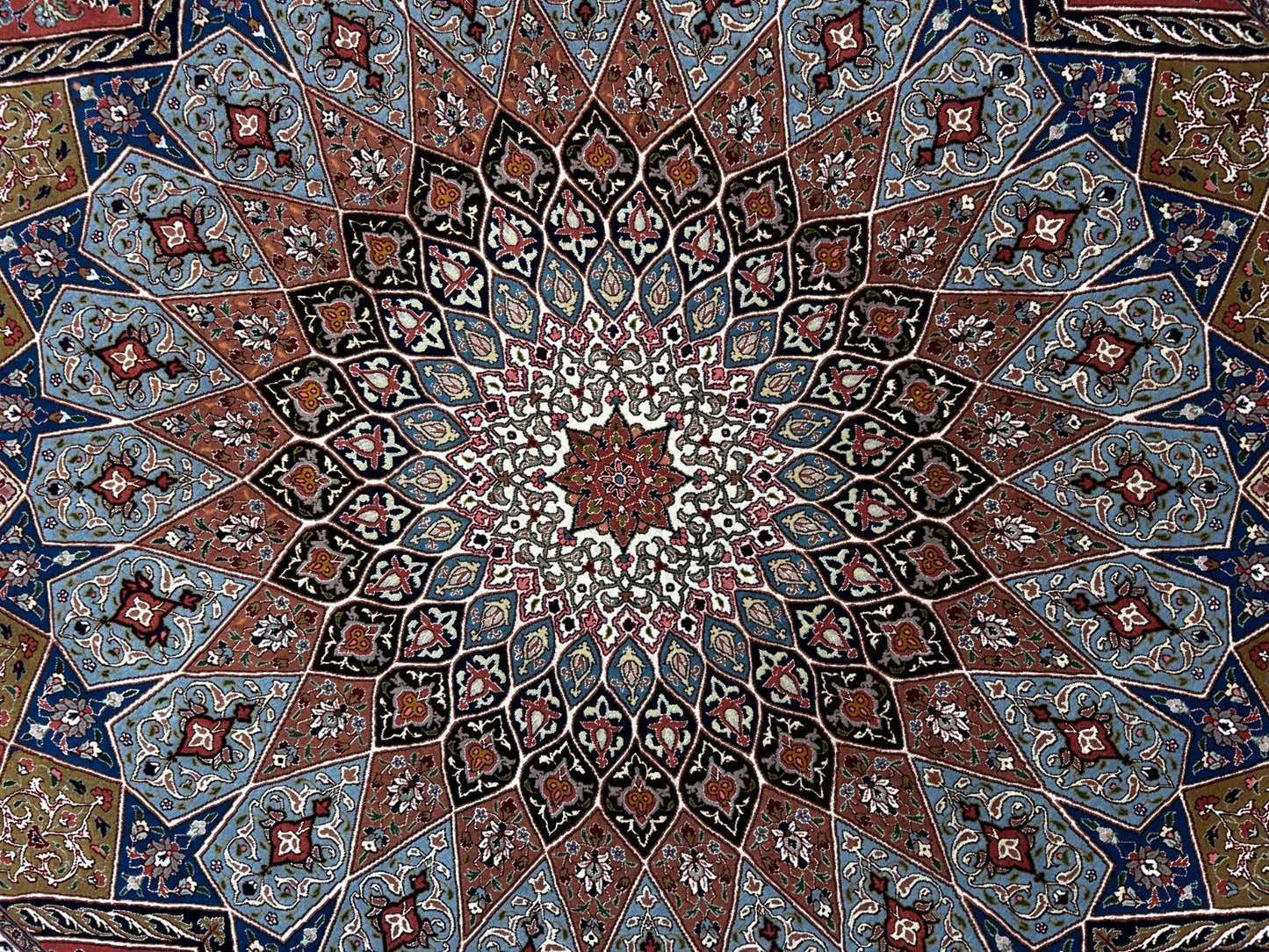 8'3"x10'5" Very Fine Hand-Knotted Wool & Silk Tabrize Rug
