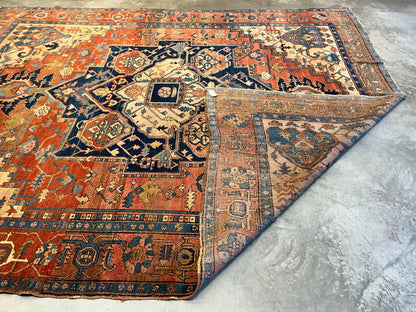 Collector Item - 9'8"x11'10 Antique Fine Wool Herize Serapy Hand-Knotted Rug