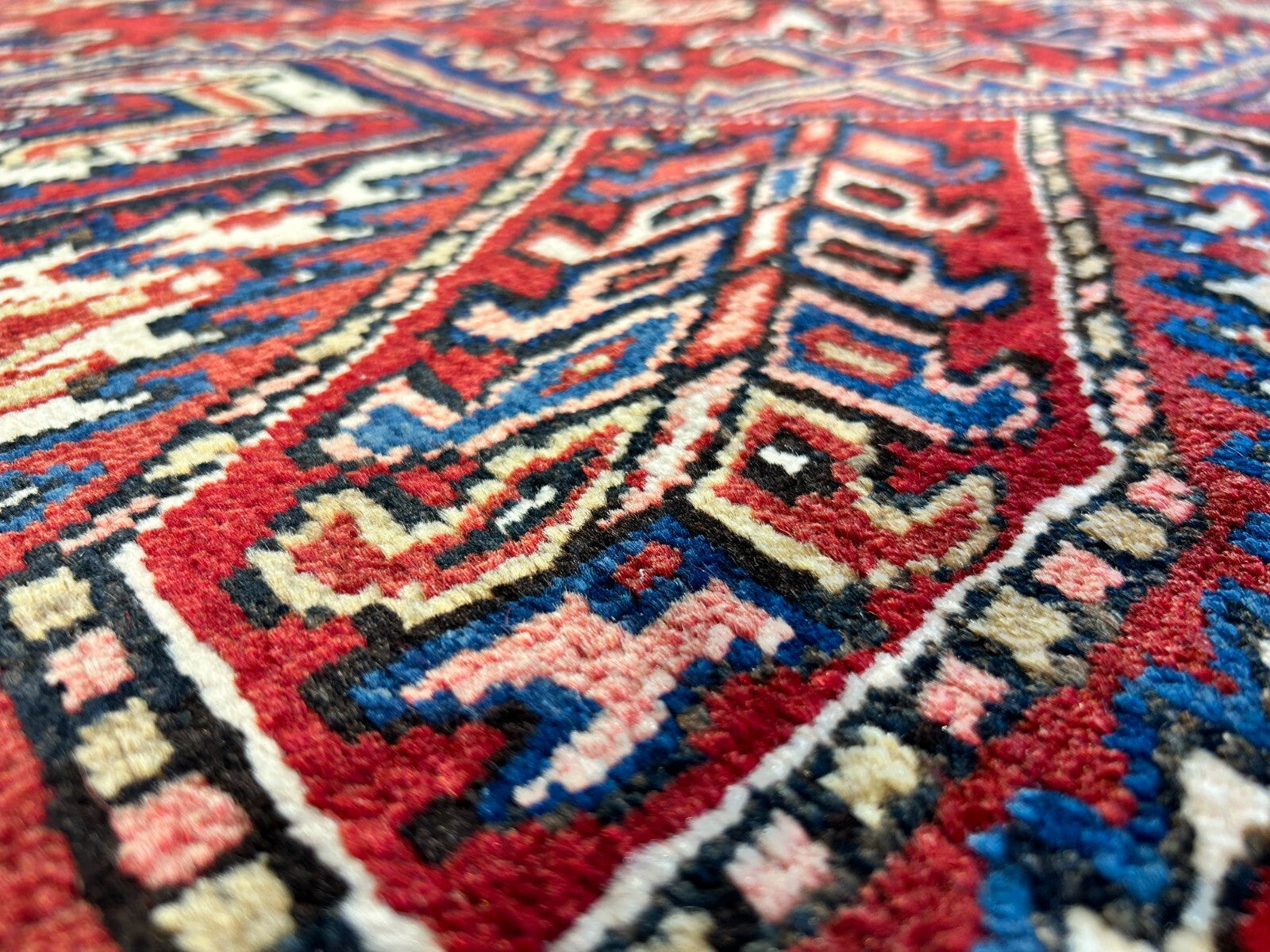 7'9"x9'1" Hand-Knotted 100% Wool Herize Carpet - Area Rug - Square Shaped