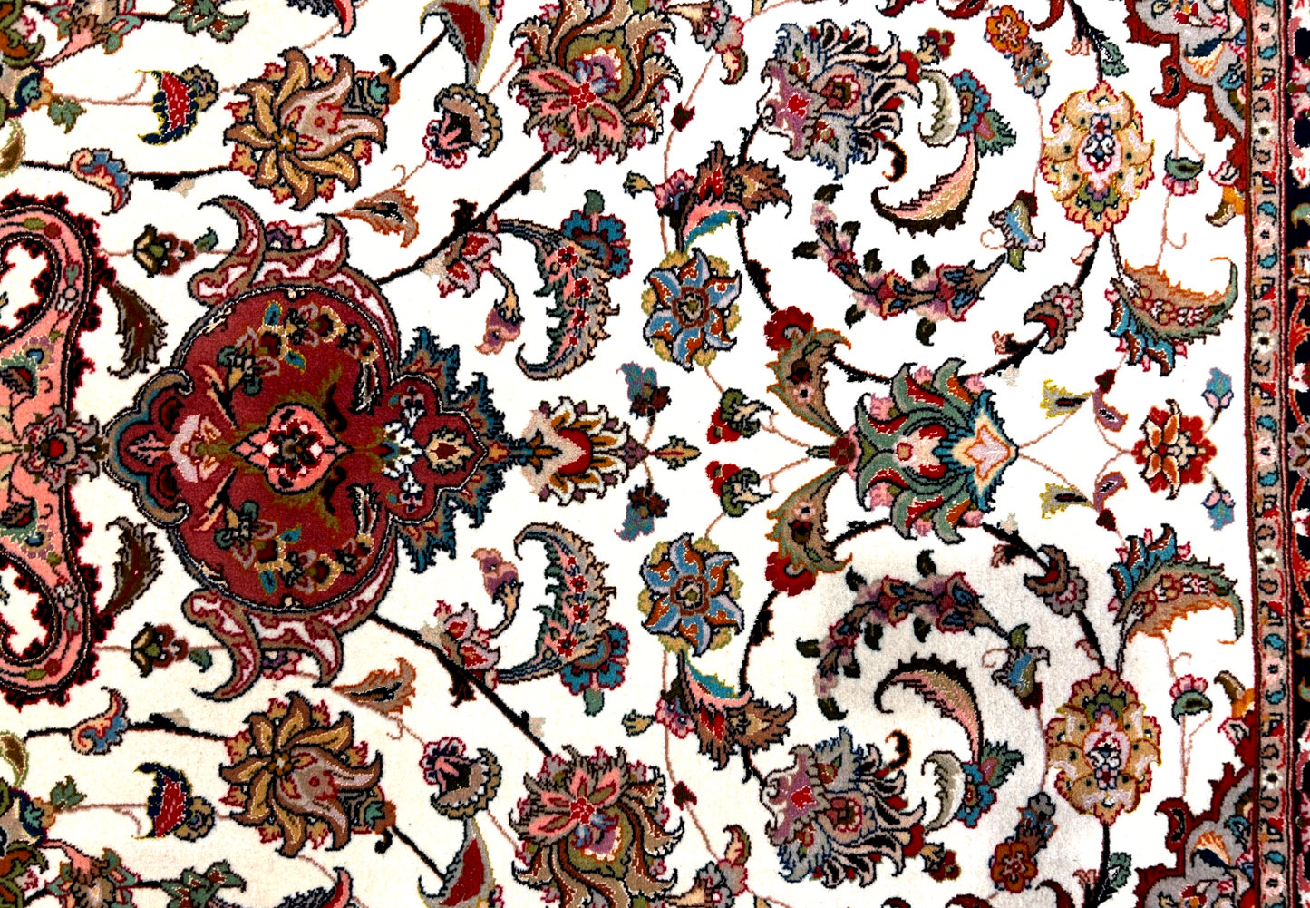 8'3"x11'3" Fine Hand-Knotted Wool & Silk Tabrize Rug